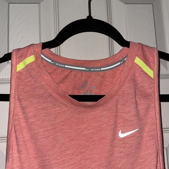 Nike Running Dri-fit cross back tank top, women’s medium, pink/salmon - Picture 8 of 8